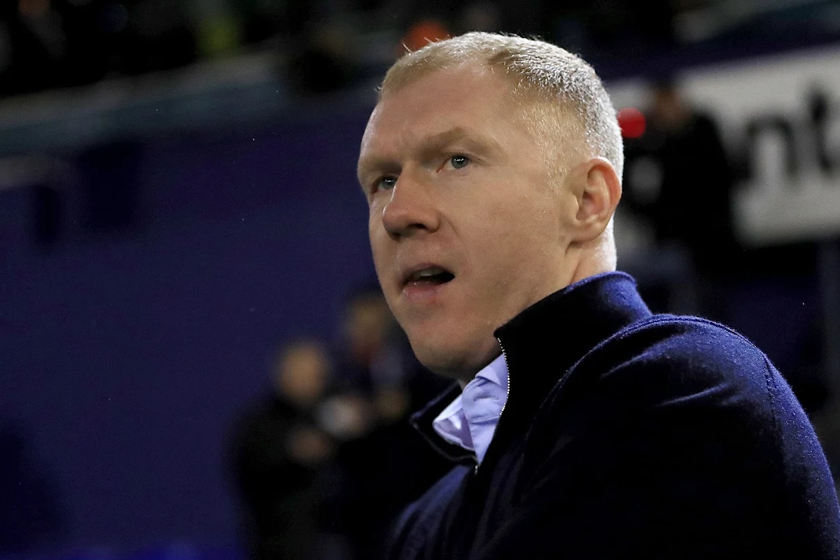 Paul Scholes nommé T1 en League Two 