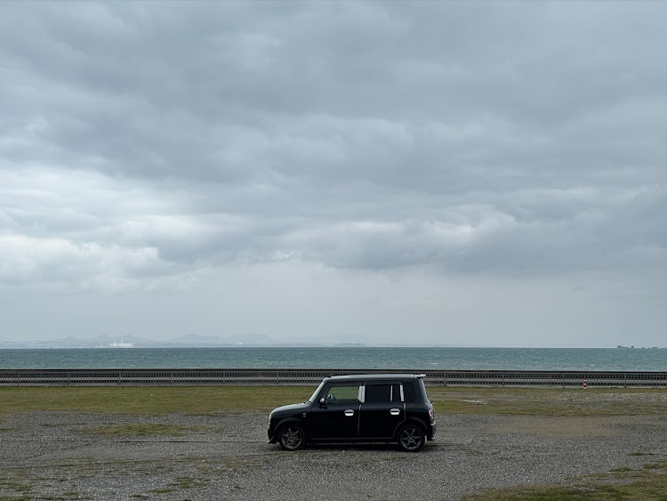 アルトラパンの沖縄・雨の週末・海と愛車に関するカスタム事例の投稿画像1枚目