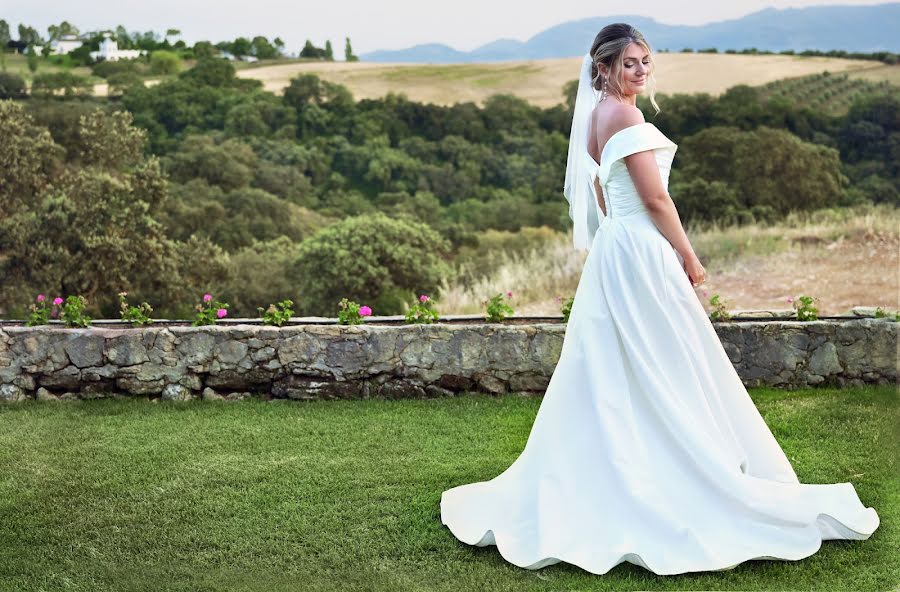 Fotografo di matrimoni Yusnely Castrillo (castrillo). Foto del 11 luglio 2023