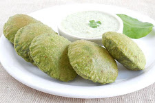 Palak Puris