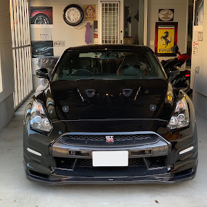 NISSAN GT-R R35