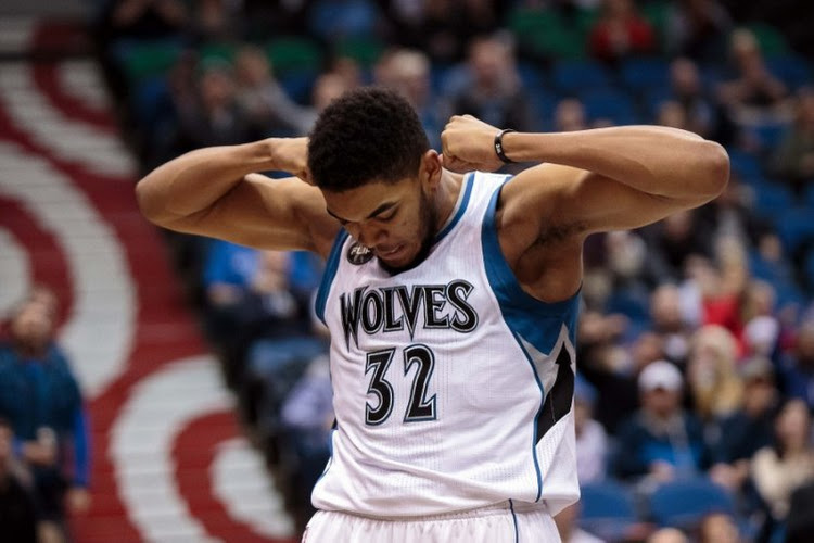 NBA: Towns plus fort que Lillard (vidéo)