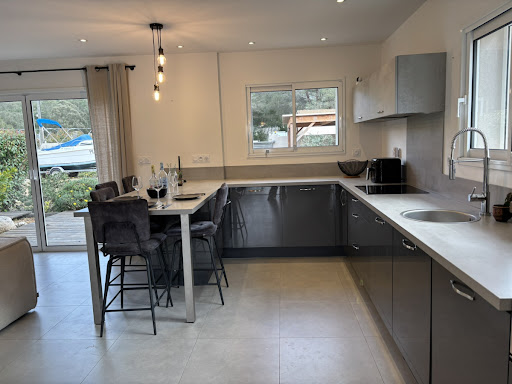 Villa avec piscine et jardin 5