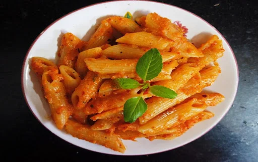 Red Sauce Penny Pasta Veg / Non Veg (500ml)