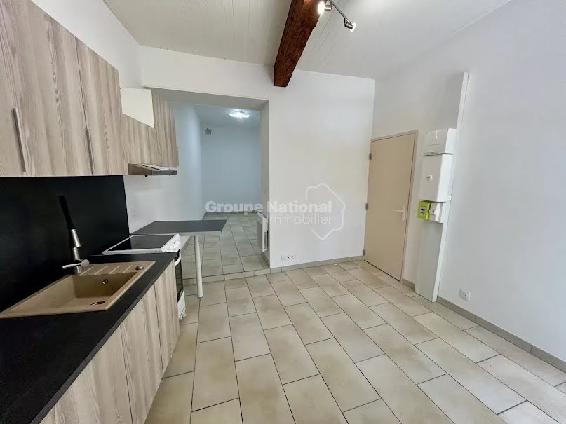 Location  appartement  25.37 m² à Pélissanne (13330), 500 €