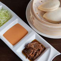 Pulled Pork Bao 肉絲刈包