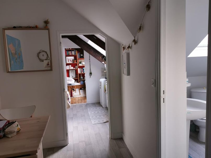 Location meublée appartement 3 pièces 37 m² à Rennes (35000), 830 €