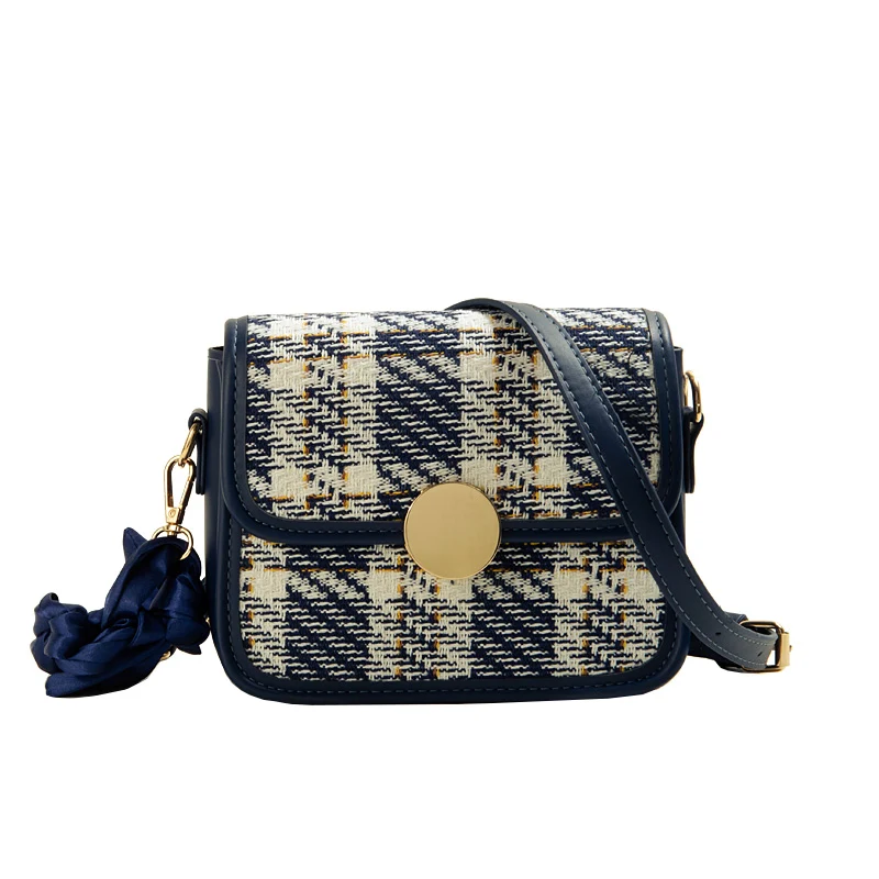 All-match Messenger One-shoulder Small Square Bag, the perfect everyday companion. Stylish and functional, ideal for car