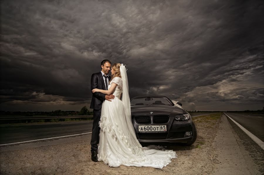 Φωτογράφος γάμων Oleg Kostin (studio1). Φωτογραφία: 2 Απριλίου 2013