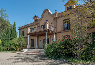 Maison avec piscine et jardin 14