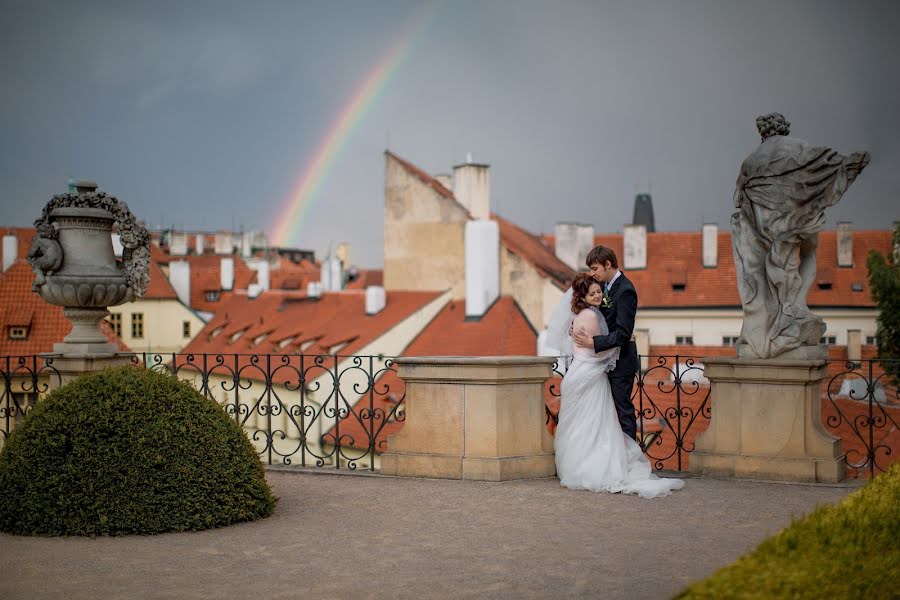 Wedding photographer Yulya Pushkareva (feelgood). Photo of 18 February 2014