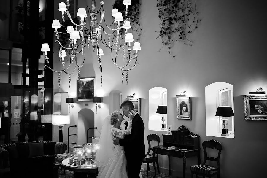 Fotografo di matrimoni Yuli Sub (jsphotography). Foto del 27 ottobre 2016