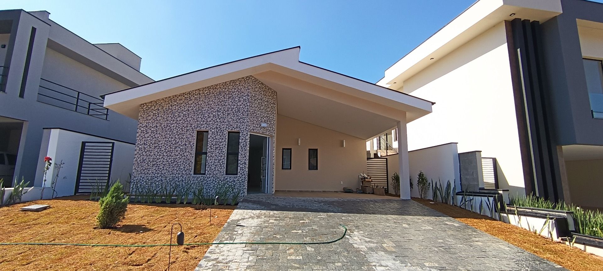 Casas à venda Residencial Santa Giovana