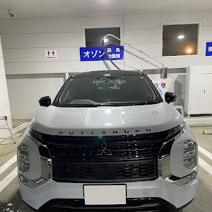 アウトランダーPHEV GN0W