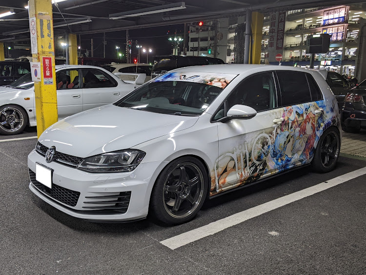 ゴルフGTIのスプリング交換・壊れてる・無計画・店に頼め・乗り物じゃなくて物置きに関するカスタム事例の投稿画像1枚目