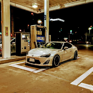 86