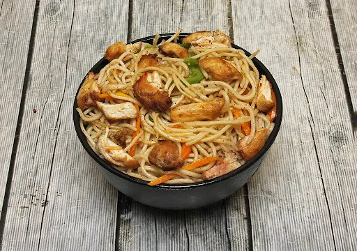 Chicken Hakka Noodles