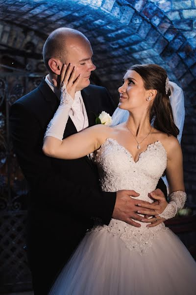 Wedding photographer Zsolt Baranyi (baranyi). Photo of 5 February 2016