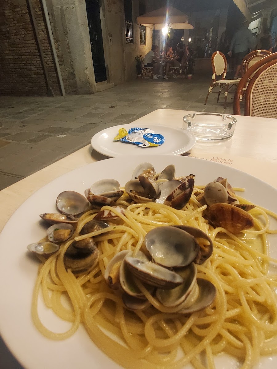 Spaghetti with local clams