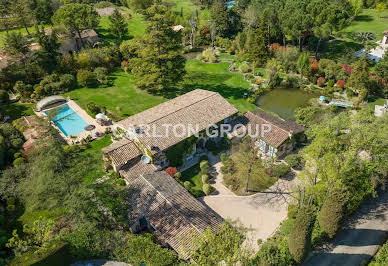 Property with pool 3