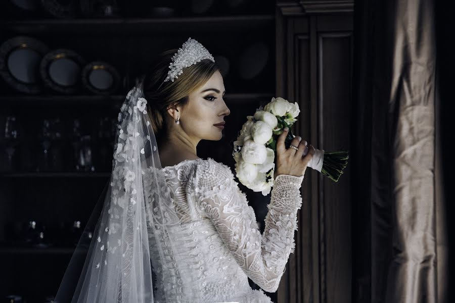 Fotógrafo de casamento Oksana Bazhaeva (oksi85). Foto de 25 de agosto 2016