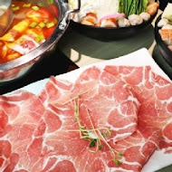 肉多多火鍋