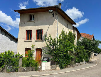 maison à Saint-Etienne-de-Saint-Geoirs (38)