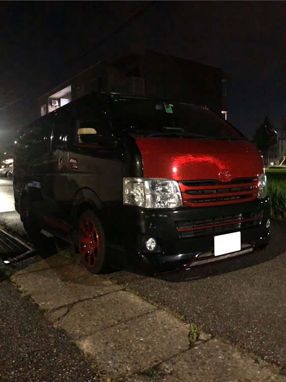 ハイエースバンの右斜め前写真展・DIYに関するカスタム事例の投稿画像1枚目