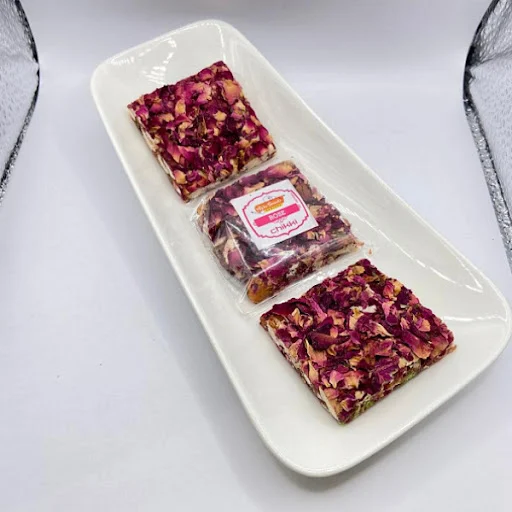 Gulab Dry Fruit Chikki