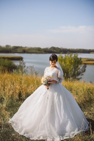 Fotógrafo de casamento Kseniya Zavodchikova (ksenza). Foto de 7 de janeiro 2019