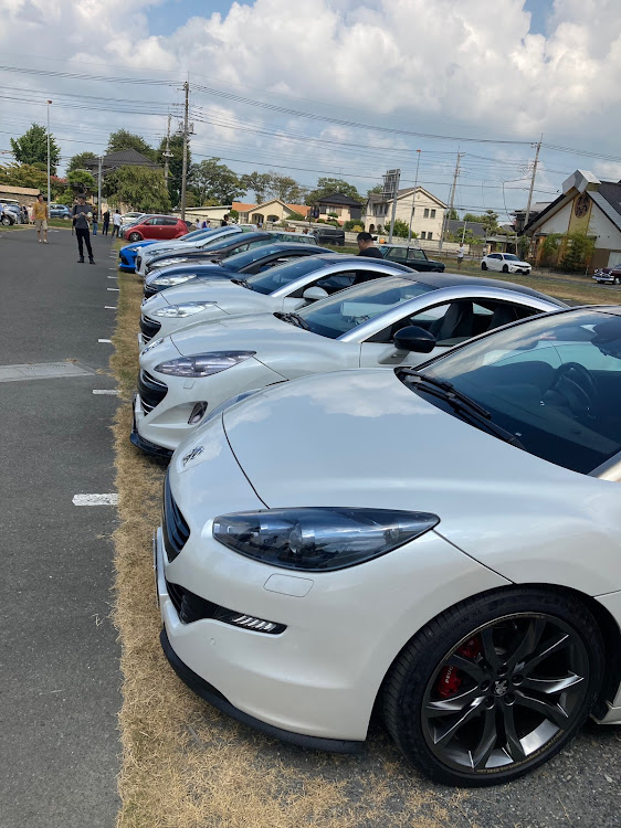 RCZのくるまにあん投稿・デビューさせて頂きました♪・ワクワクしました😀・プジョーを並べました👍・サクラモーニングクルーズに関するカスタム事例の投稿画像3枚目