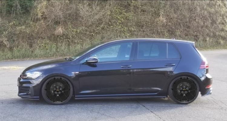 ゴルフGTIのホイール交換・超車高調・GTI・BBSホイールシュミレーション・俺のSUVに関するカスタム事例の投稿画像5枚目