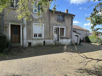 maison à La Chapelle-Rousselin (49)