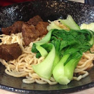 清一色牛肉麵(興大店)