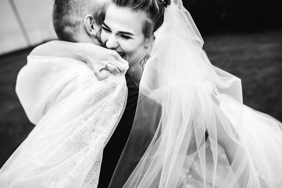 Wedding photographer Natalya Bodnar (nbodnar). Photo of 10 November 2019