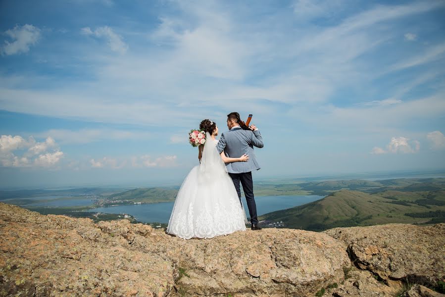 Fotógrafo de casamento Anastasiya Ryzhik (stylfoto). Foto de 5 de agosto 2017