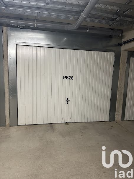 Vente parking  15 m² à Meyreuil (13590), 22 500 €