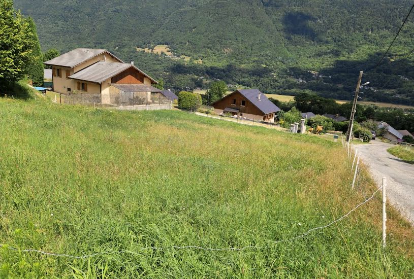  Vente Terrain à bâtir - à Saint-Jean-de-Maurienne (73300) 