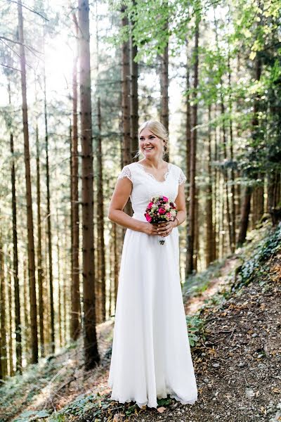 Fotografo di matrimoni Doris Heinrich (dorisheinrich). Foto del 11 maggio 2019