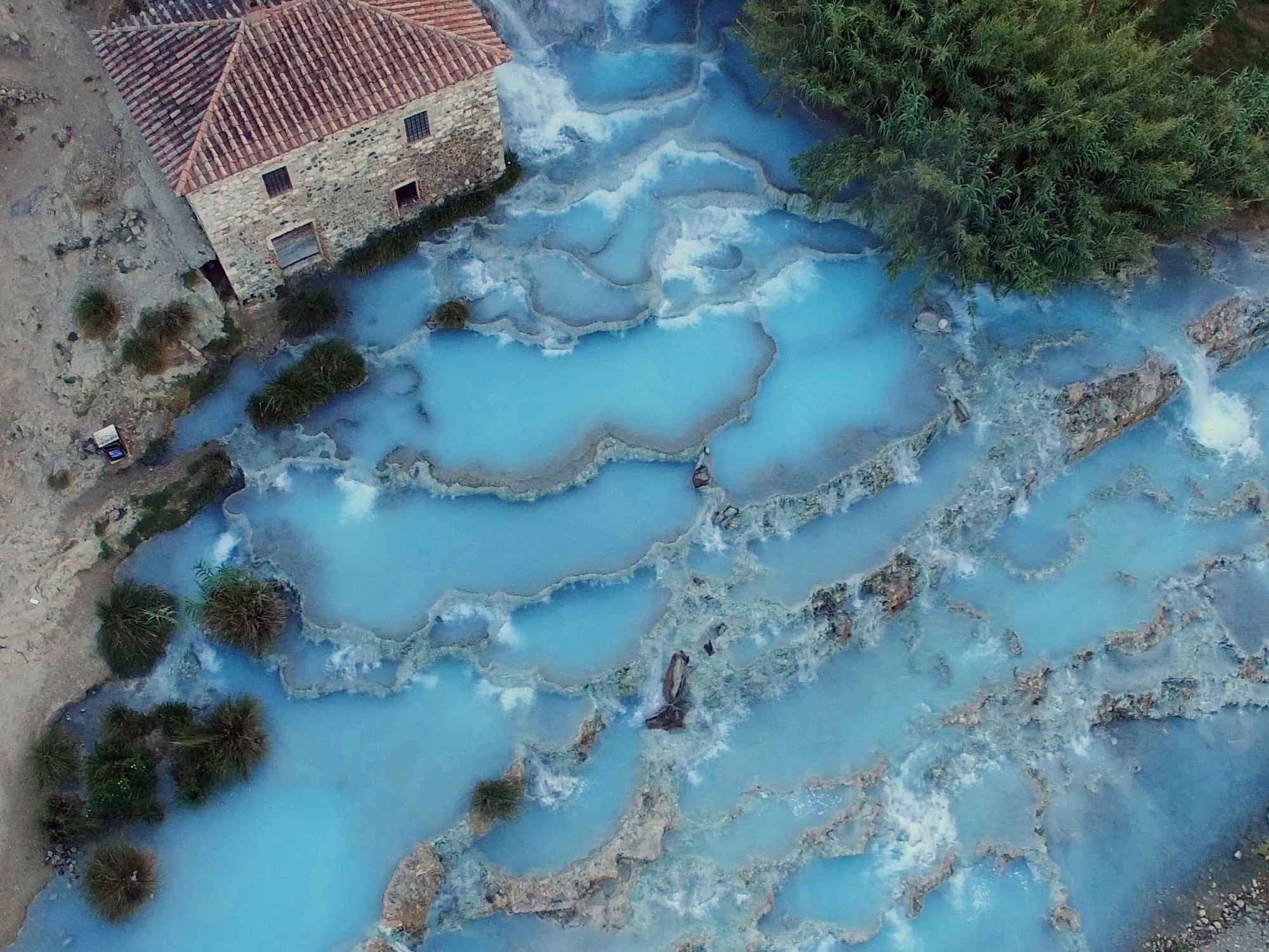 Tuscany, Saturnia, Cascate del Mulino in the early morning