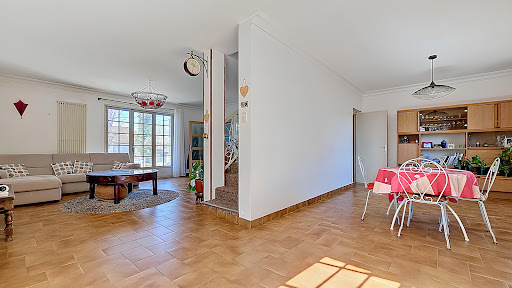 House with garden 3