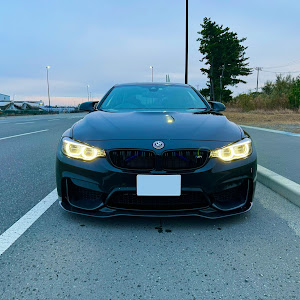 M4 クーペ F82