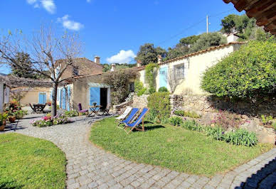 Villa with pool and terrace 4