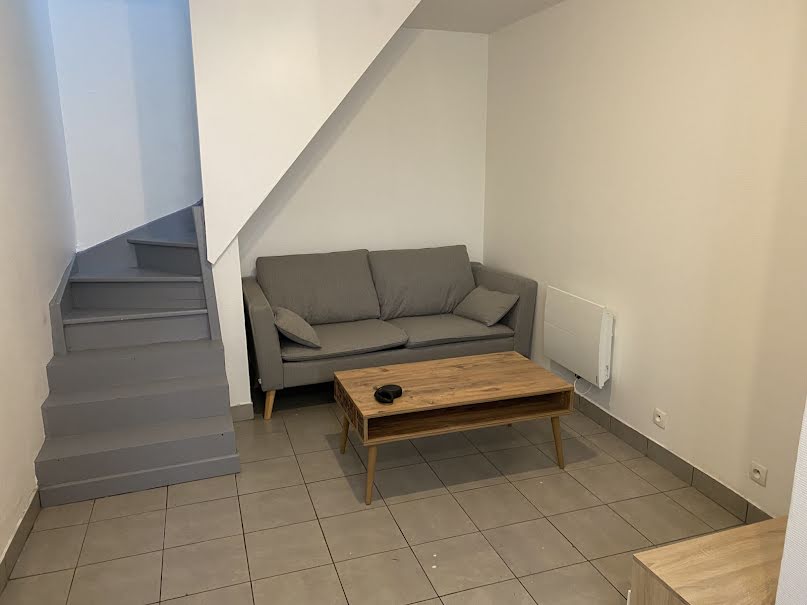 Location  appartement 2 pièces 28 m² à Savigny-sur-Orge (91600), 700 €