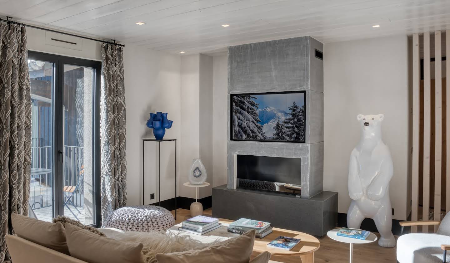 Contemporary apartment Megeve