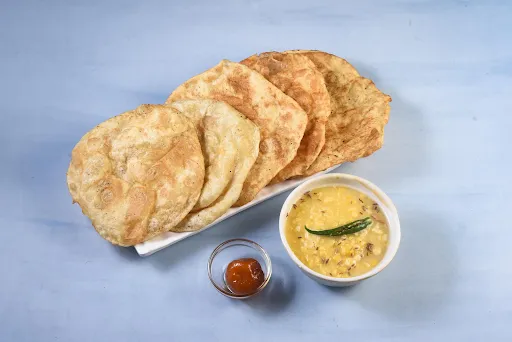 Luchi [6 Pieces] With Cholar Dal And Gulab Jamun [1 Piece]