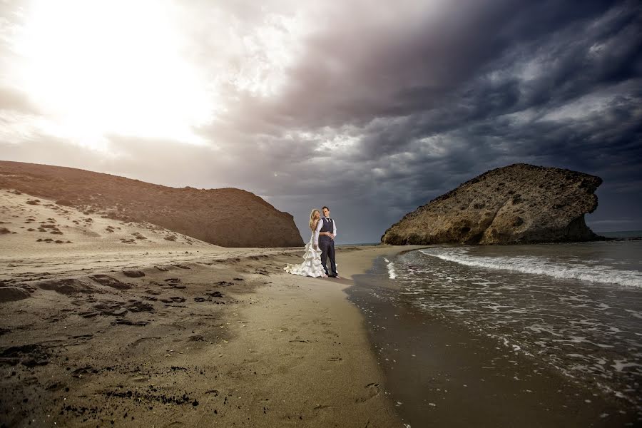 Fotógrafo de casamento Blas Castellano (dosseranuno). Foto de 5 de janeiro 2017