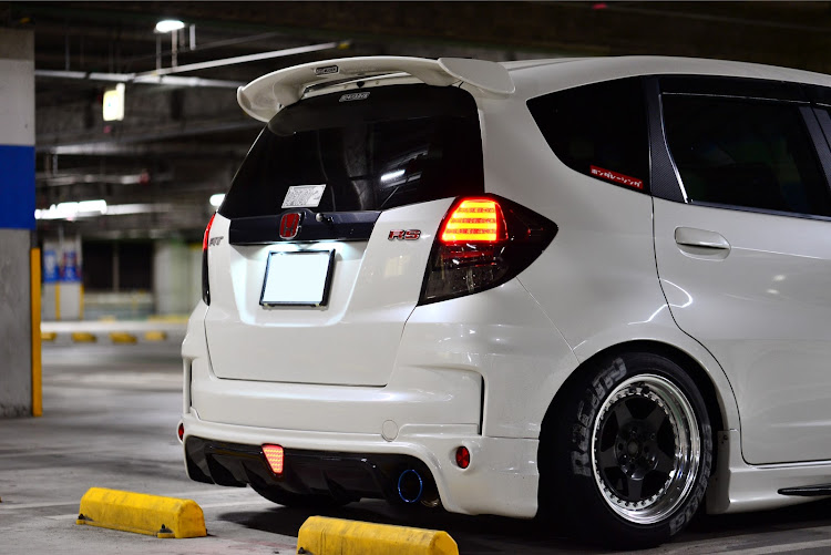 フィットのみんなのエアロ見てみたい・ラーメンやまもと食べたい🍜🤤・立駐・無限フルエアロ・ラーメン一に関するカスタム事例の投稿画像3枚目