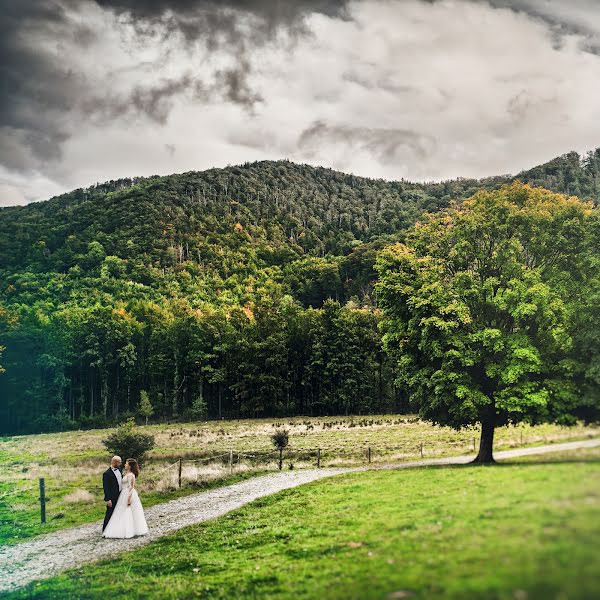 Jurufoto perkahwinan Julia Tomasz Piechel (migafka). Foto pada 31 Mei 2020