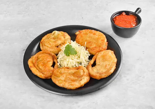 Paneer Corn Fried Momos